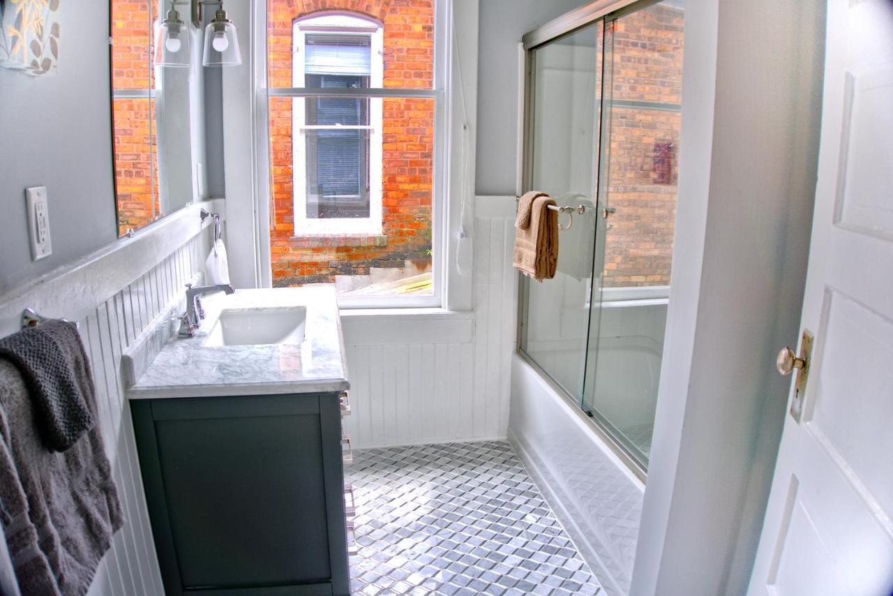 2 Bedroom Newly Renovated Townhome In Historic 薩凡納 外观 照片